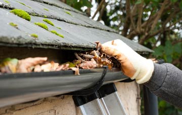 gutter cleaning Cilmery, Powys